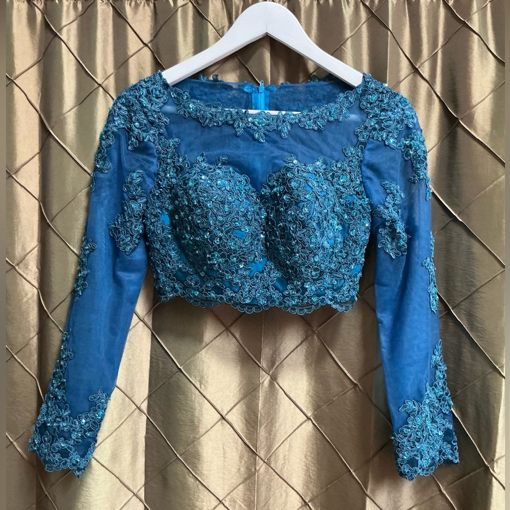 EUC (NWOT)- Custom Made Beaded/Soustache Crop Top for Saree or Lehenga